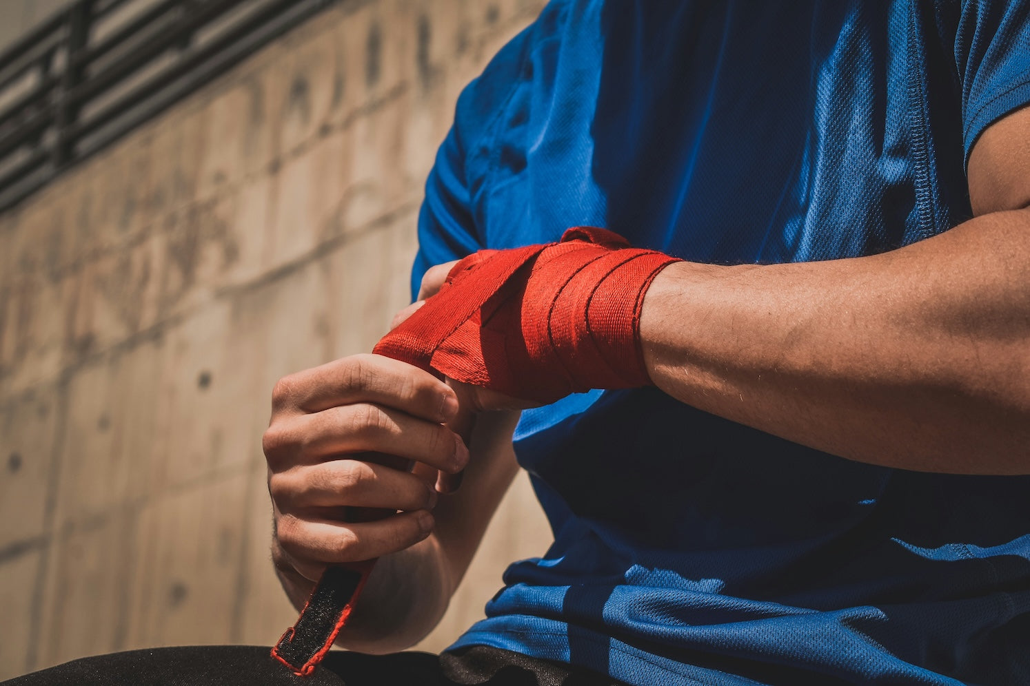 Guide zum Bandagieren deiner Hände für Boxer und Kampfsportler